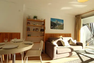 Image de Appartement cosy pour 6 à Chantemerle, Serre-Chevalier. Balcon, parking, casier à ski, 2 étoiles.