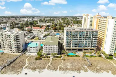 Image de Oceanfront 3 Br \/ 3 Ba Dans Les Verandas Hautement désirés.