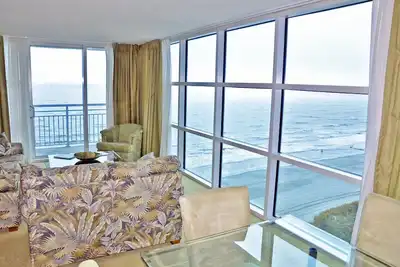 Image de Unité d'extrémité de luxe Oceanfront 3br \/ 3ba dans la section Seaside Resort Crescent de Nmb