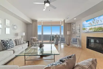 Image de Turquoise C1407 - Récemment classé, bain à remous privé + Grill sur le balcon!