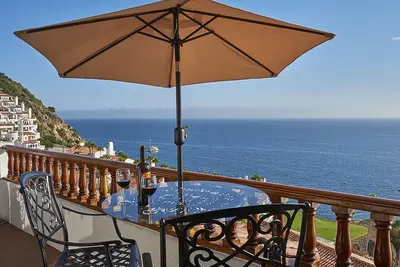 Image de Villa de luxe lumineuse et aérée Hamilton Cove Villa La Casa Sirena avec voiturette de golf - Excellent rapport qualité \/ prix!