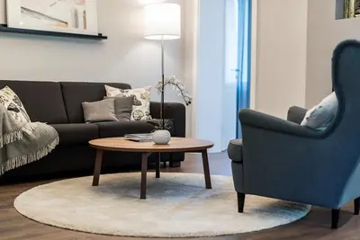 Image de Appartement avec 2 chambres Ă coucher avec garage gratuit