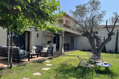 Image de Belle Villa CLIMATISÉE Avec Piscine Proche Des Plages Et Du Centre Ville