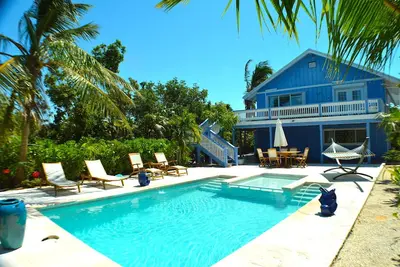 Image de Emplacement de Grace Bay - Hide Away Villa à pied de la plage et du récif de Bight - 3br / 3b