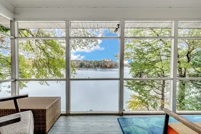 Image de Cottage Lakefront Mountain Island Lake / Lac Norman & Lake Wylie