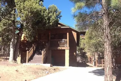 Image de The Eagles Nest-Beautiful Bison Ridge Cabin W \/ Wifi & Direct Tv