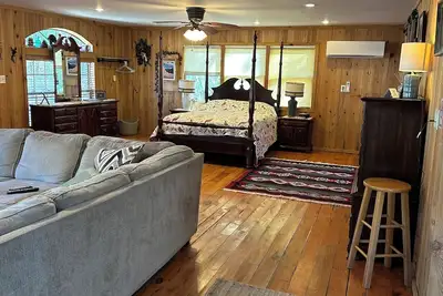 Image de Cozy Lodge dans les bois