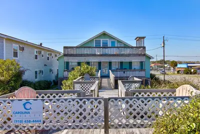 Image de Averette Cottage: 4 Br / 2 Ba maison unifamiliale Ă Carolina Beach, 16 personnes