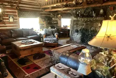 Image de Cozy Log Home, 3 min des pistes pour 10 Ă 11 personnes, navette gratuite Ă quelques pas. emplacement! !