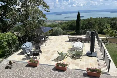 Image de Une charmante ferme avec vue sur l'Ombrie \/ Toscane avec Aircon & Wifi continu