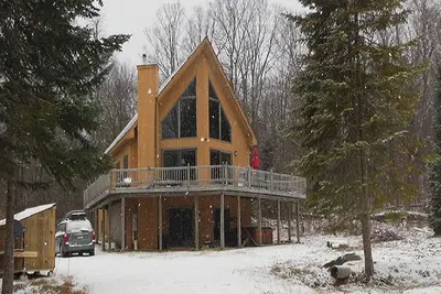 Image de Okemo Mountain Chalet W \/ spa