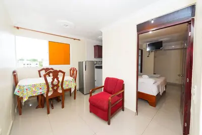 Image de Grand appartement 1 chambre confortable à 6 km de Colonial City / Malecon