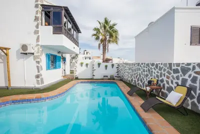 Image de Palm Villa Puerto del Carmen (piscine et jacuzzi)