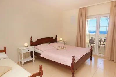 Image de Appartement d'une chambre avec la terrasse et la vue sur le mer Orebic, Peljesac (A-10423-a)