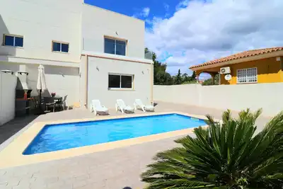 Image de Villa Mestral Hot Tub, piscine, près de la plage Full A \/ C Wifi