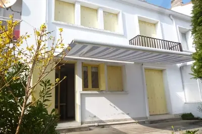Image de Maison F6 en centre-ville de Royan, Ă 150m de la plage, avec garage et jardin
