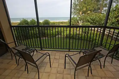 Image de Villas d'Avignon # 102: 3 Br \/ 2 Ba Condo sur Longboat Key par Rva, 6 couchages
