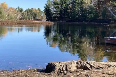 Image de Cabine confortable de 3 chambres sur les rives du lac Chippewa Flowage Ă Hayward Wi