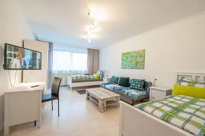Image de Nouvellement meublé appartement de 2 pièces au centre