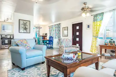 Image de 5bdrm 4ba ou 3bd 2ba Ocean View Private Home- Renseignez-vous pour le prix 3bd