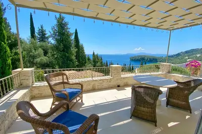 Image de N-E Côte \/ Paléopètres Kalami Suite de Luxe Kviii \/ 200m de la plage \/ vue sur la mer \/ piscine