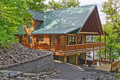 Image de Cabane en rondins de luxe dans les bois sur le lac Skaneateles
