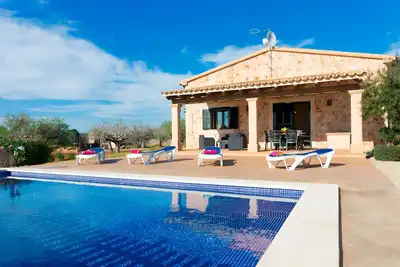 Image de Son Rossignol 155 finca rustique avec piscine privée, terrasse, barbecue et WiFi