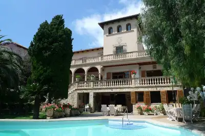 Image de Villa dans le centre de Palma avec piscine et jardin