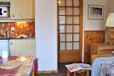 Image de Studio cabine au pied des pistes avec piscine et tennis, 4 couchages, animaux acceptés