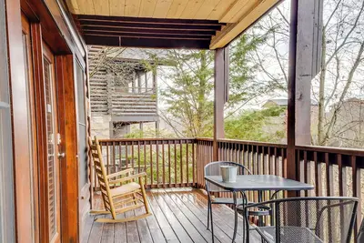 Image de Studio cabine du complexe Pigeon Forge Resort, Ă minutes du Dollywood
