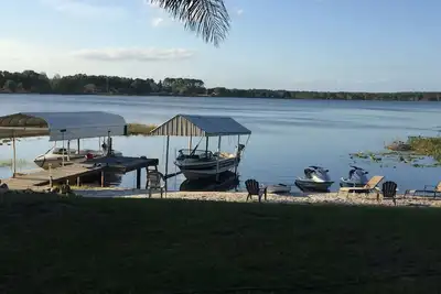 Image de Accueil calme au bord du lac rural ~ 90 pi. Rivage privé ~ Canoë et Kayak inclus