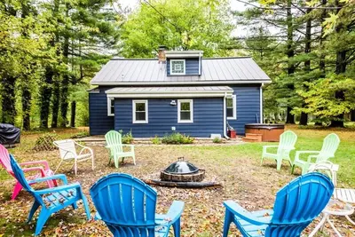 (Minimum de trois nuits d'été! ) Gîte de charme au coeur de Union Pier!
