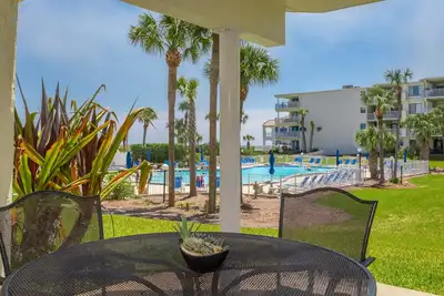 Image de Vue sur l'océan Avec 3 Chambres à coucher 2 Salles de bain 2107