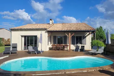 Image de Villa privée, pour 8 personnes, piscine privée, A \/ C, Wifi gratuit