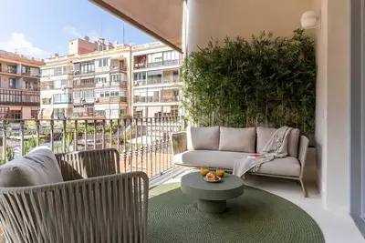 Image de Magnifique Appartement De Trois Chambres Avec Terrasse