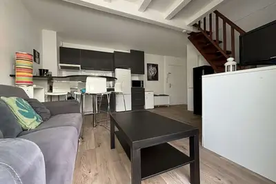 Image de Appartement 2 pièces avec piscine, terrasse et parking, près de la plage - La Rochelle