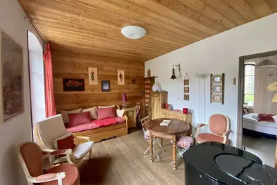 Image de studio type chalet a barcelonnette