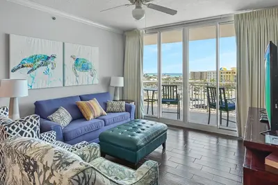 Image de Nouveau! Incroyable Condo Waterscape amélioré au dernier étage, service de plage gratuit!