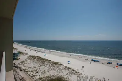 Image de White Sand Beaches Plus 30% de Rabais Pour mai - 25% de Réduction Pour Juin - 20% de Rabais sur Juillet