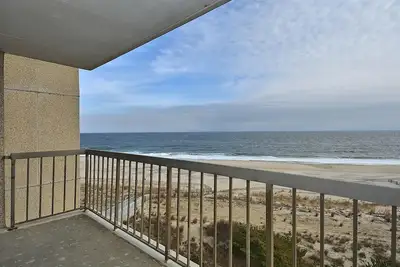 Image de Activites Journalieres Gratuites! ! ! Ocean front Sixième étage 2 chambres + salon, 2 appartement de bain