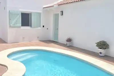 Image de Villa with pool - 200 metres from beach