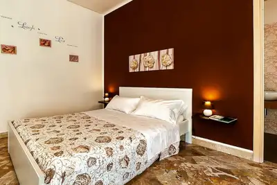 Image de Room with terrace in Palermo center. Bus stop for airport&Mondello beach. A/C Wifi