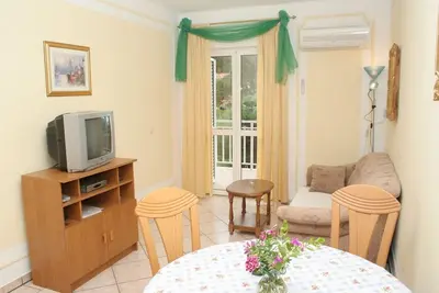 Image de Appartement d'une chambre avec la terrasse et la vue sur le mer Orebic, Peljesac (A-4519-b)