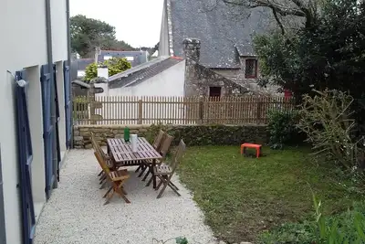 Image de jolie maison neuve à deux pas de la mer dans le village du Monténo.
