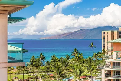 Image de Maui Resort Rentals: Honua Kai Hokulani 838 - Dernier étage 1br avec vue partielle sur la mer et la montagne!