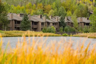 Image de Il Faut Voir Remodeled Deer Valley Townhome - Commodités, emplacement, navette - Profitez-en!