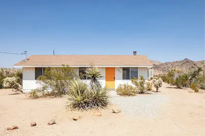 Image de Casa Cabin Vues Cabine près du centre-ville de Joshua Tree w Accès au sentier de randonnée