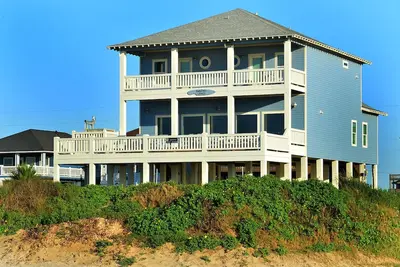 Image de Meilleure vue sur la plage - Front de mer pour 23 personnes - Nouveau - Amazing Grace