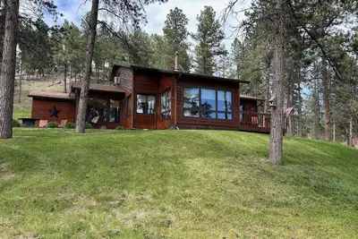 Image de Gully's Cabin & Bunkhouse | Situé à proximité des attractions locales!