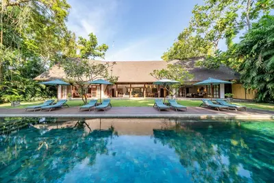 Image de Villa tropicale de 7 chambres à Canggu;